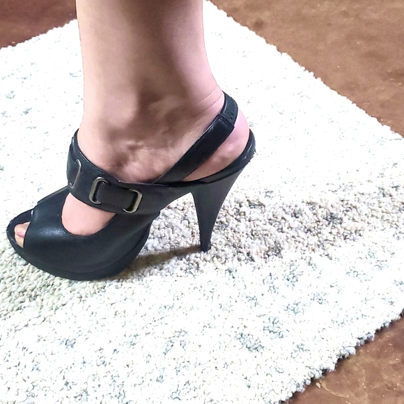 🪩 DISCO DEALS FERGI sling back, peeptoe platform pumps - Picture 4 of 6